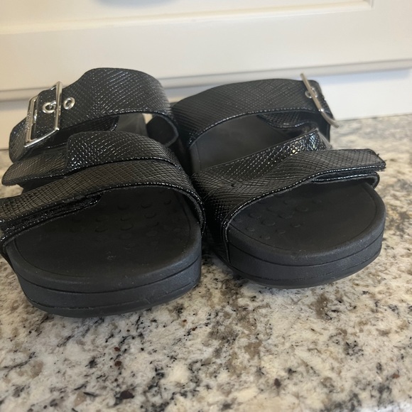 Vionic Shoes - Picture 2 of 5